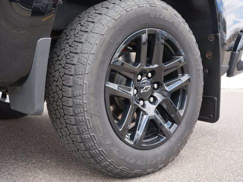 Used 2024 Chevrolet Silverado 1500 RST AWD/4WD image 36