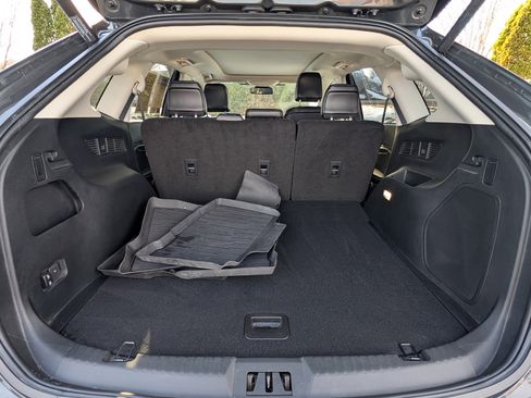 Used 2021 Ford Edge Titanium image 29