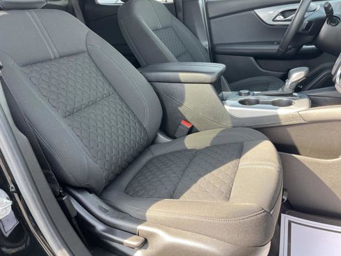 Used 2021 Chevrolet Blazer LT image 25