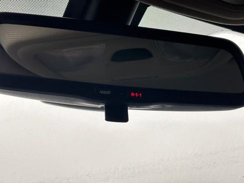 Used 2018 Jeep Cherokee Latitude Plus w/ Cold Weather Group image 25