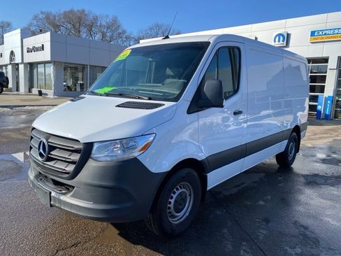Used 2024 Mercedes-Benz Sprinter 2500 image 8