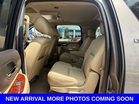 Used 2013 Chevrolet Suburban LT w/ All-Star Edition RWD image 11