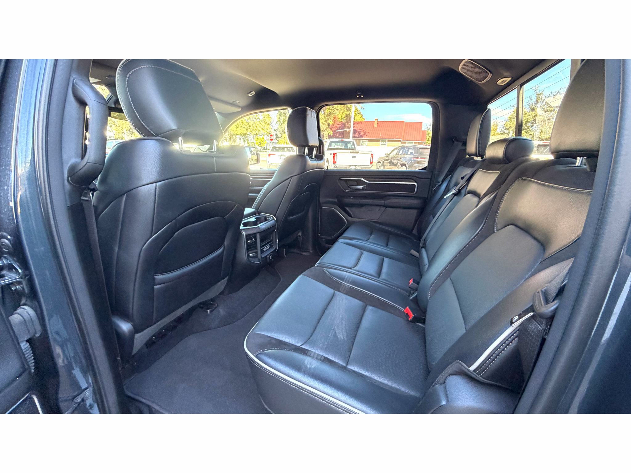 Used 2026 RAM 1500 Laramie AWD/4WD image 16