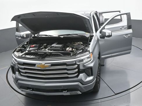 Used 2024 Chevrolet Silverado 1500 High Country w/ Technology Package RWD image 92