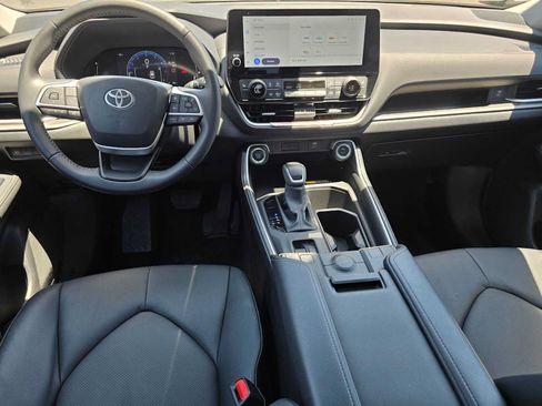 Used 2026 Toyota Grand Highlander FWD image 20