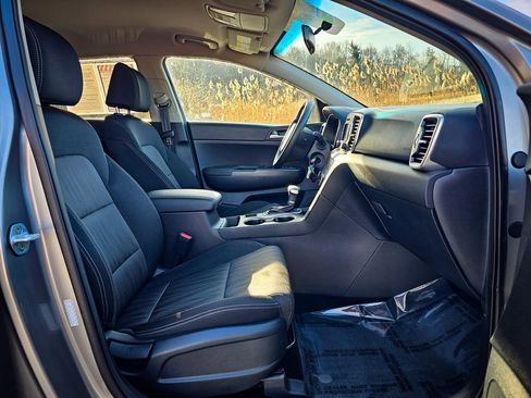 Used 2019 Kia Sportage LX image 38