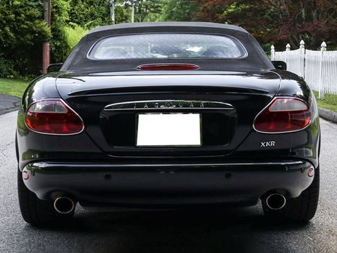 Used 2002 Jaguar XK8 Convertible RWD image 17