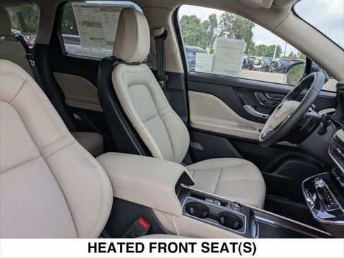 New 2025 Lincoln Corsair Reserve image 14