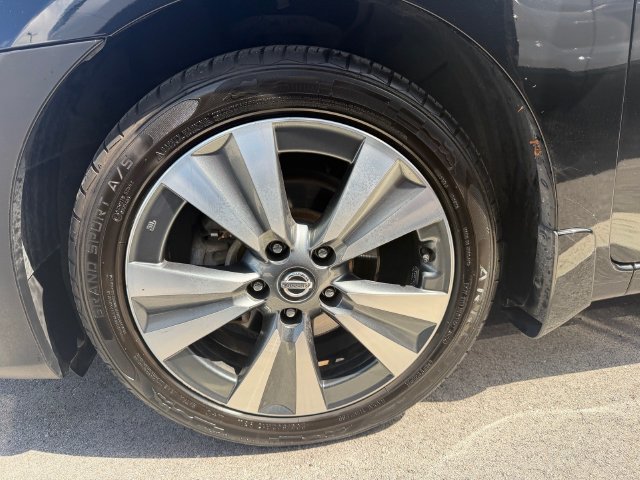 Used 2018 Nissan Sentra SL FWD image 9