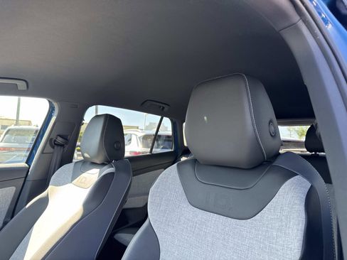 Certified 2025 Volkswagen ID.4 Pro image 15