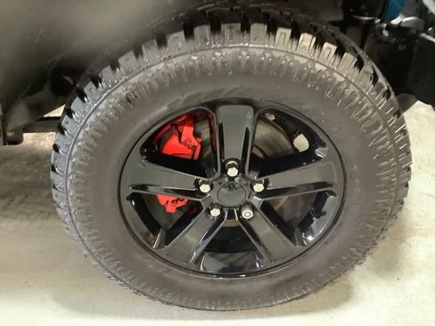 Certified 2019 Jeep Wrangler Unlimited Sahara AWD/4WD image 13