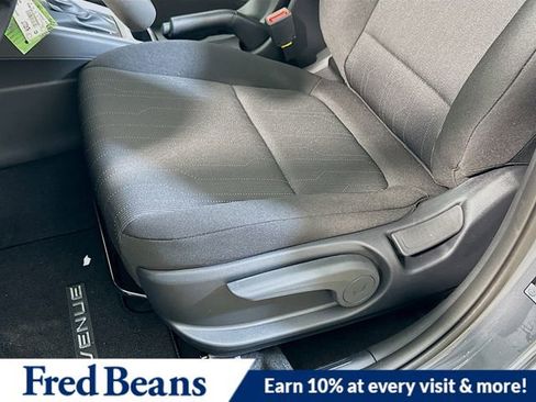 New 2026 Hyundai Venue SE image 17