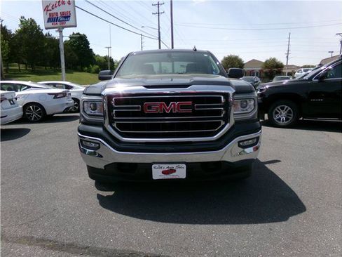 Used 2017 GMC Sierra 1500 SLE w/ SLE Value Package AWD/4WD image 13