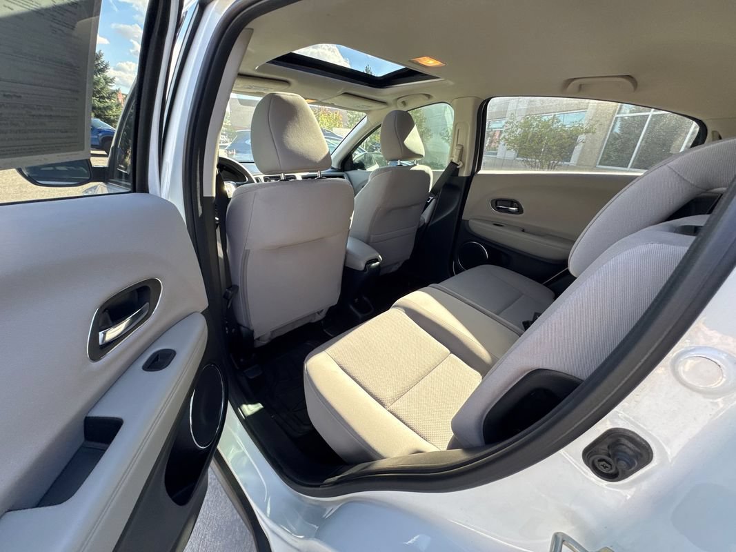 Used 2017 Honda HR-V EX image 23