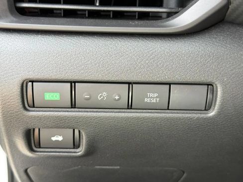 Used 2024 Nissan Sentra S FWD image 28
