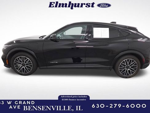 Certified 2025 Ford Mustang Mach-E Premium image 2