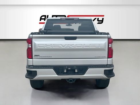 Used 2022 Chevrolet Silverado 1500 Custom AWD/4WD image 6