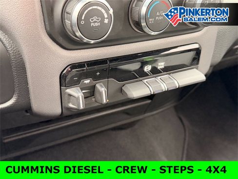 Used 2024 RAM 2500 Big Horn image 28