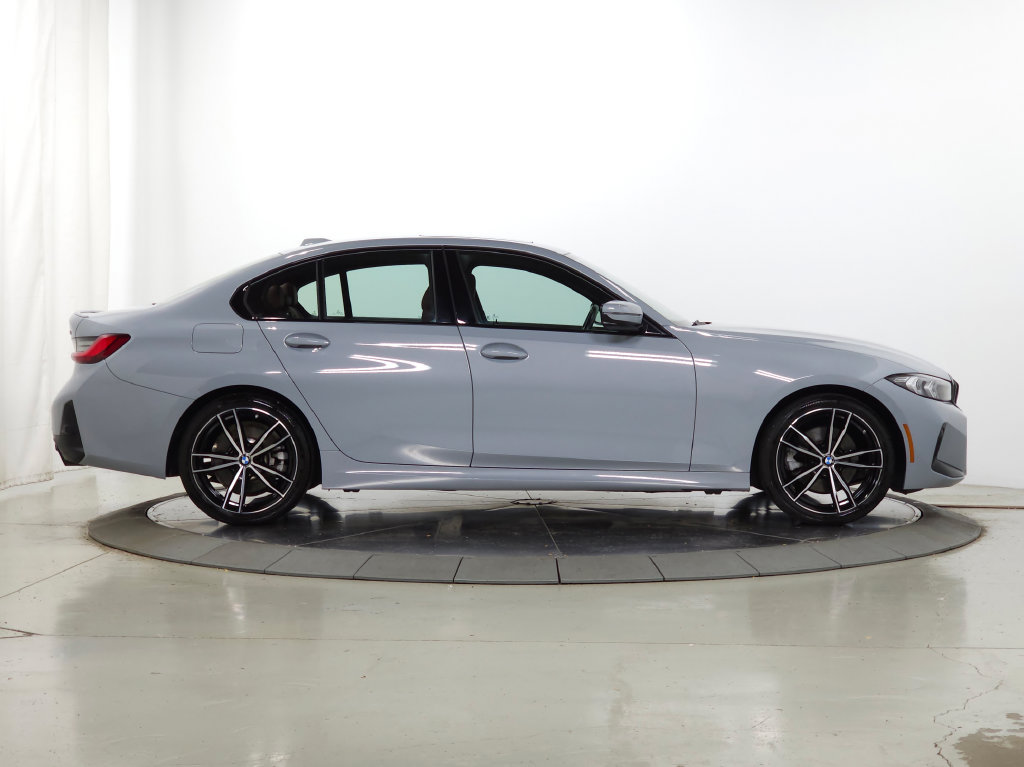 Used 2024 BMW 330i xDrive Sedan w/ M Sport Package AWD/4WD image 11