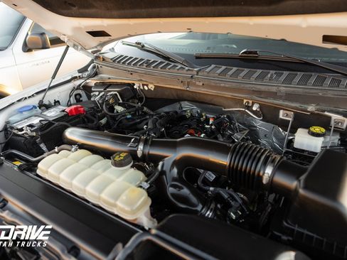 Used 2022 Ford Expedition Max XLT image 36