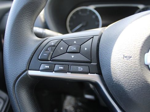 Used 2025 Nissan Sentra SV w/ Trunk Package FWD image 18