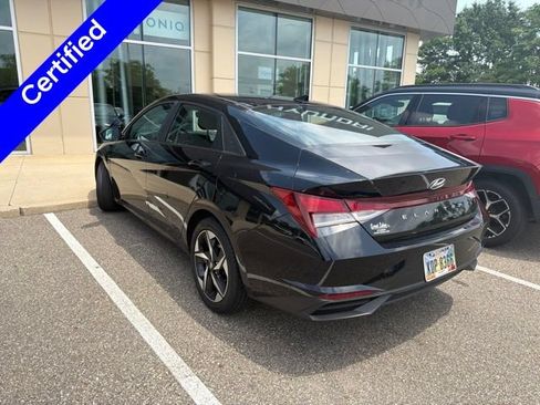 Used 2023 Hyundai Elantra SEL w/ Convenience Package FWD image 6