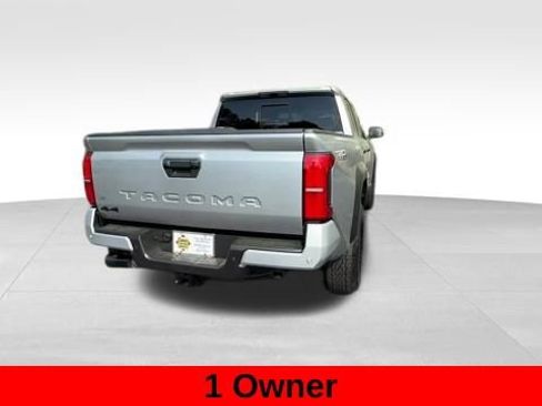 Used 2025 Toyota Tacoma TRD Off-Road w/ TRD Off Road Upgrade Package image 8