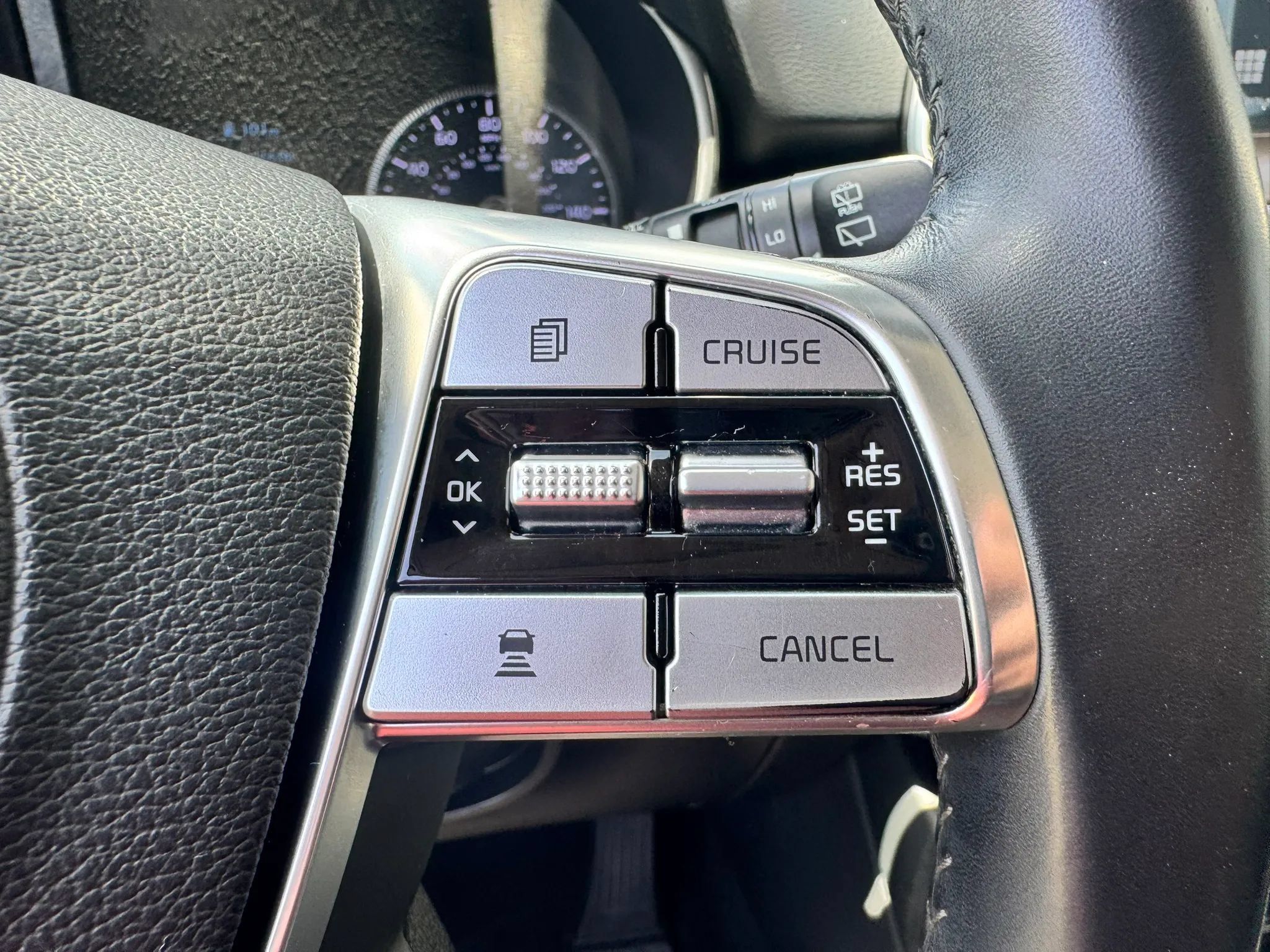 Used 2020 Kia Telluride S AWD/4WD image 32