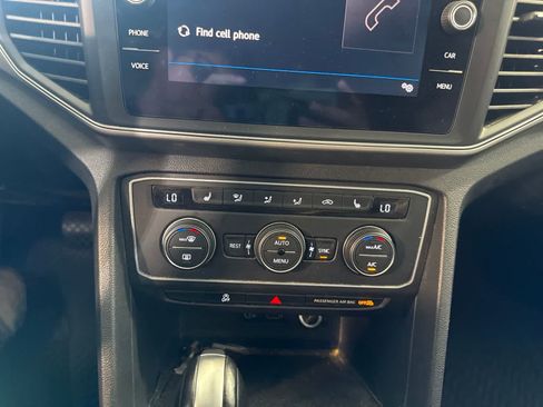 Used 2019 Volkswagen Atlas SE FWD image 25