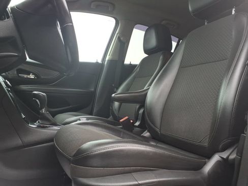 Used 2019 Buick Encore Preferred AWD/4WD image 13