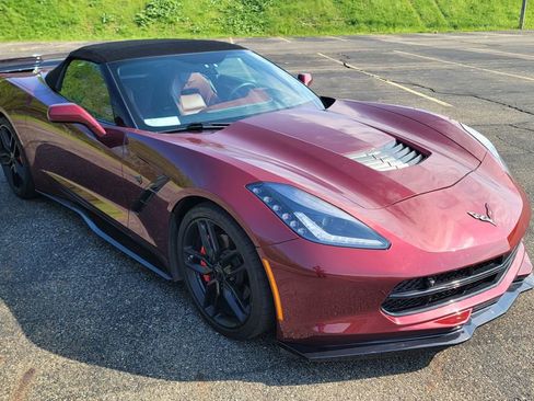 Used 2019 Chevrolet Corvette Stingray Convertible w/ 3LT Preferred Equipment Group RWD image 16