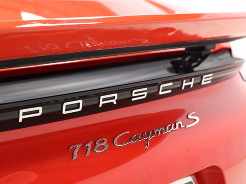 Used 2017 Porsche 718 Cayman S RWD image 47