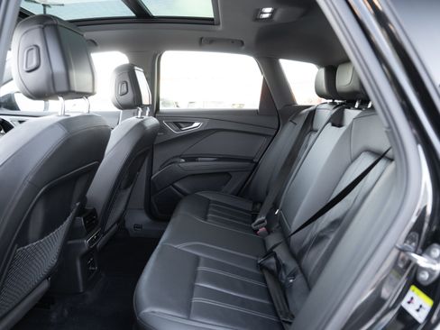 Certified 2023 Audi Q4 e-tron Premium Plus w/ Premium Plus image 24