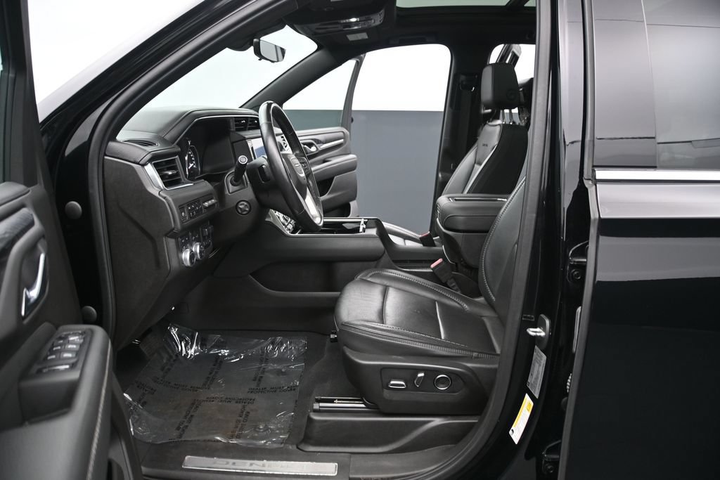 Used 2021 GMC Yukon Denali w/ Denali Ultimate Package AWD/4WD image 20