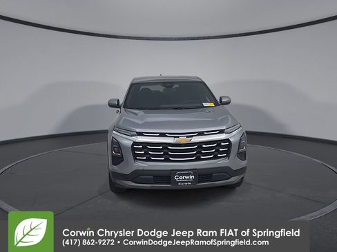Used 2026 Chevrolet Equinox LT AWD/4WD image 5