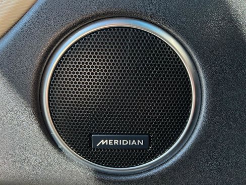 Used 2020 Land Rover Discovery Sport SE R-Dynamic image 21