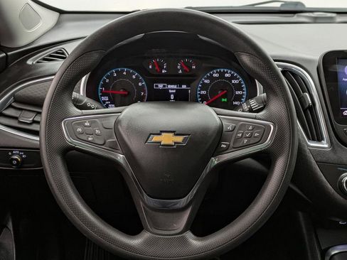 Used 2020 Chevrolet Malibu LT FWD image 16
