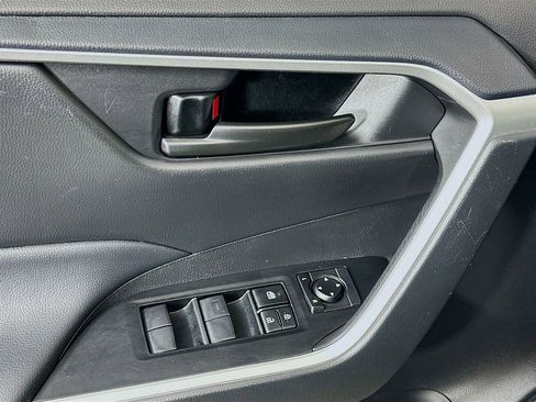 Used 2023 Toyota RAV4 LE image 18