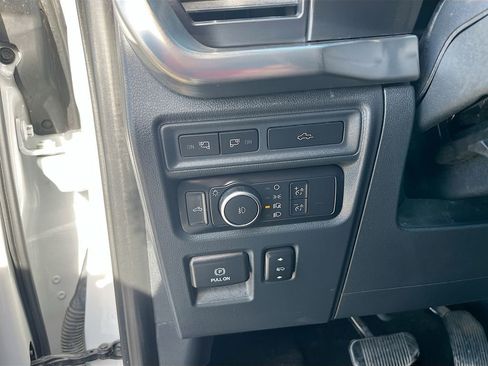Used 2022 Ford F150 Lariat w/ Equipment Group 501A Mid AWD/4WD image 10