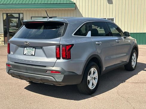 Used 2021 Kia Sorento LX AWD/4WD image 6