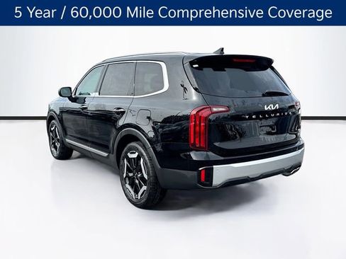Used 2023 Kia Telluride S w/ S Sunroof Package image 5