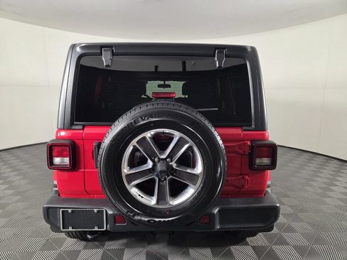 Used 2021 Jeep Wrangler Unlimited Sahara AWD/4WD image 7