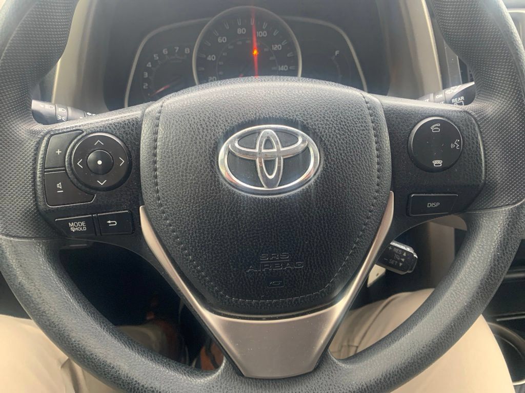 Used 2015 Toyota RAV4 XLE AWD/4WD image 17
