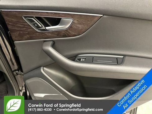 Used 2020 Audi Q7 3.0T Prestige w/ Prestige Package image 16