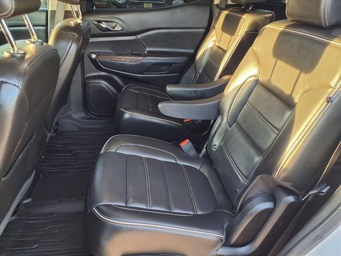 Used 2022 GMC Acadia Denali w/ LPO, Floor Liner Package image 25