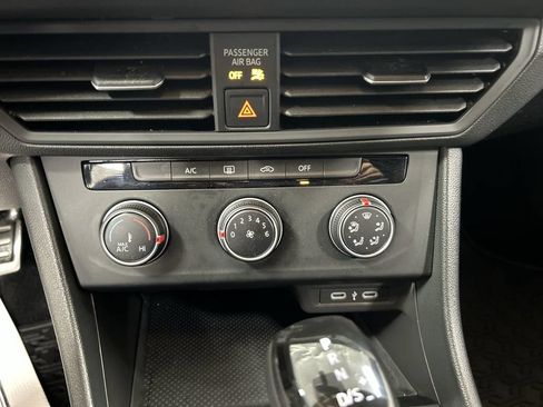 Certified 2023 Volkswagen Jetta Sport FWD image 16