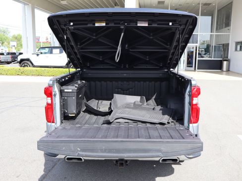 Used 2023 Chevrolet Silverado 1500 LTZ AWD/4WD image 13