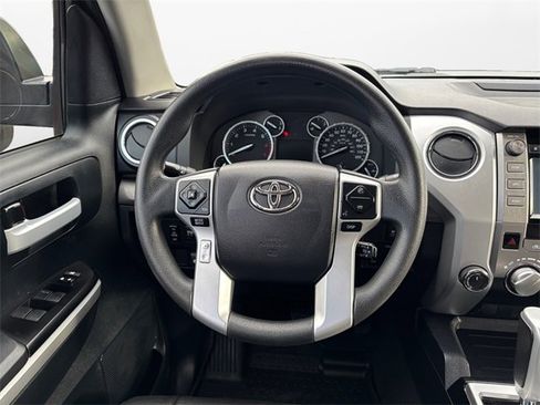 Used 2017 Toyota Tundra SR5 image 12