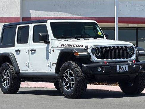 Used 2026 Jeep Wrangler Unlimited Rubicon AWD/4WD image 2