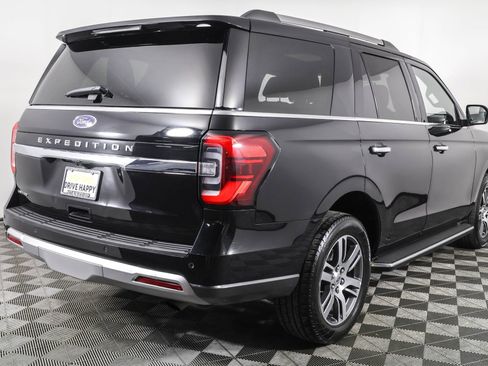 Used 2023 Ford Expedition Limited image 14